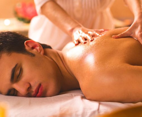 Siroabhyangam therapy