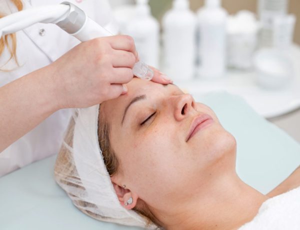 facial_procedure-732x549-thumbnail-732x549